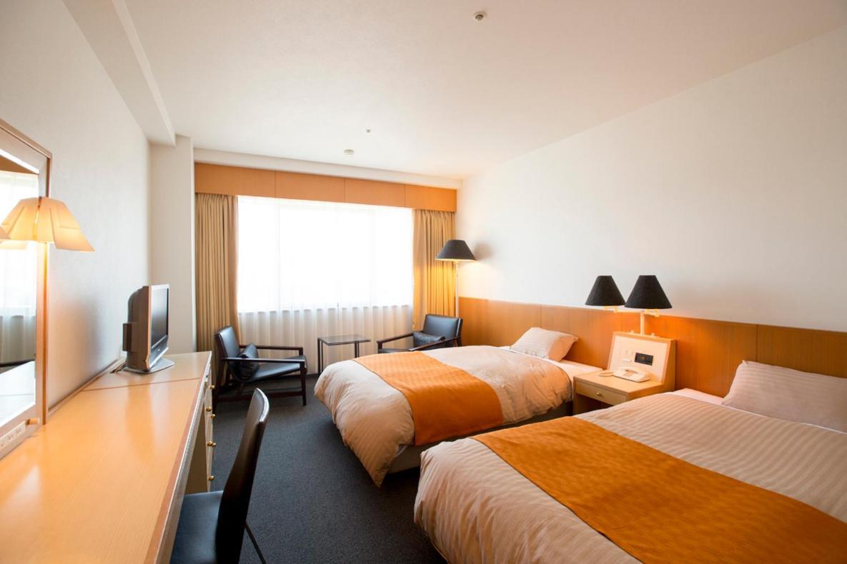 Hotel Granmirage Uozu Zewnętrze zdjęcie