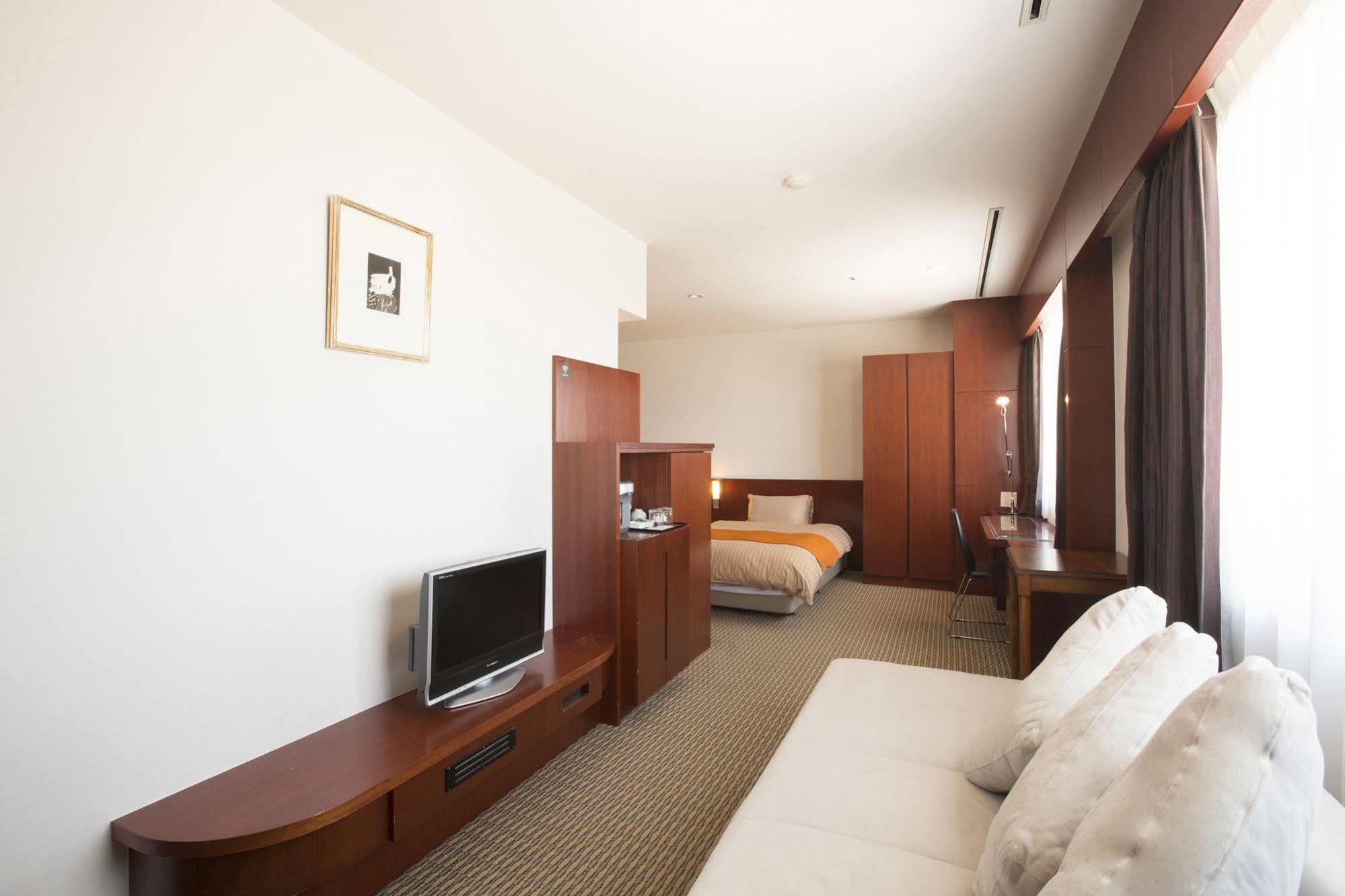 Hotel Granmirage Uozu Zewnętrze zdjęcie